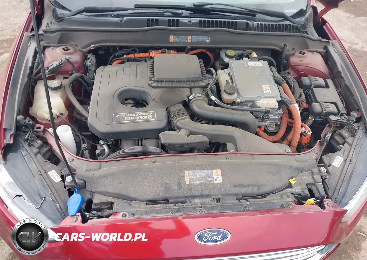 2015 Ford Fusion Energi Titanium VIN:3FA6P0SU7FR128160 - 10