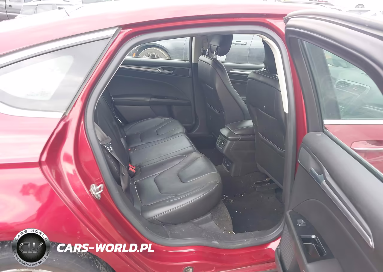 2015 Ford Fusion Energi Titanium VIN:3FA6P0SU7FR128160 - 8