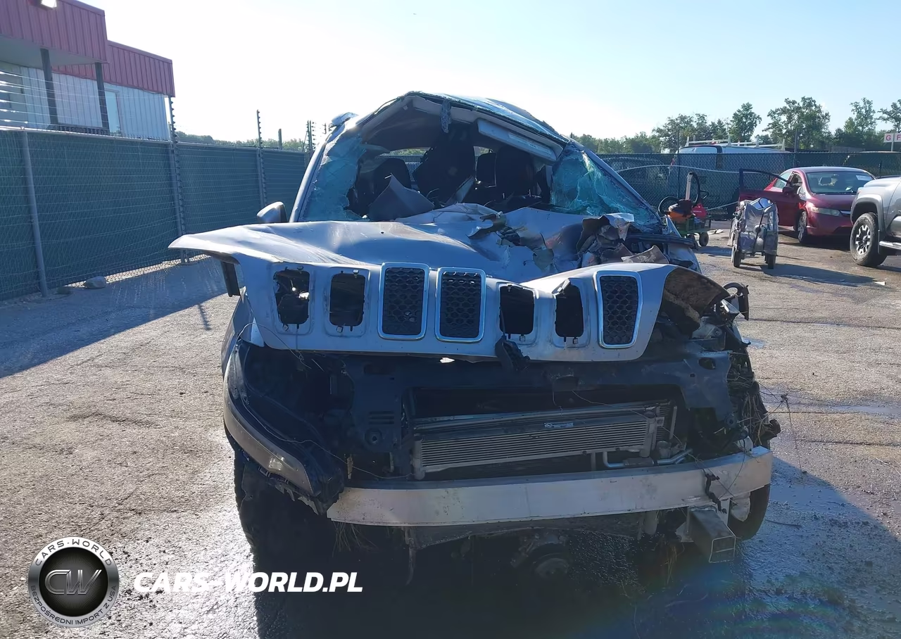 2019 Jeep Cherokee Limited 4X4 VIN:1C4PJMDX4KD291835 - 6