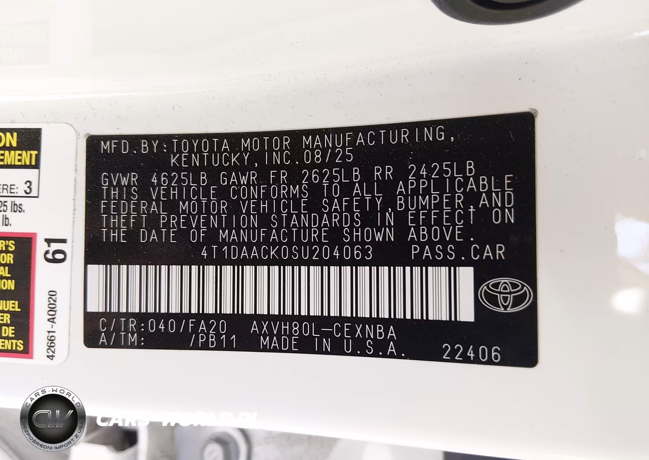 2025 Toyota Camry Le VIN:4T1DAACK0SU204063 - 9