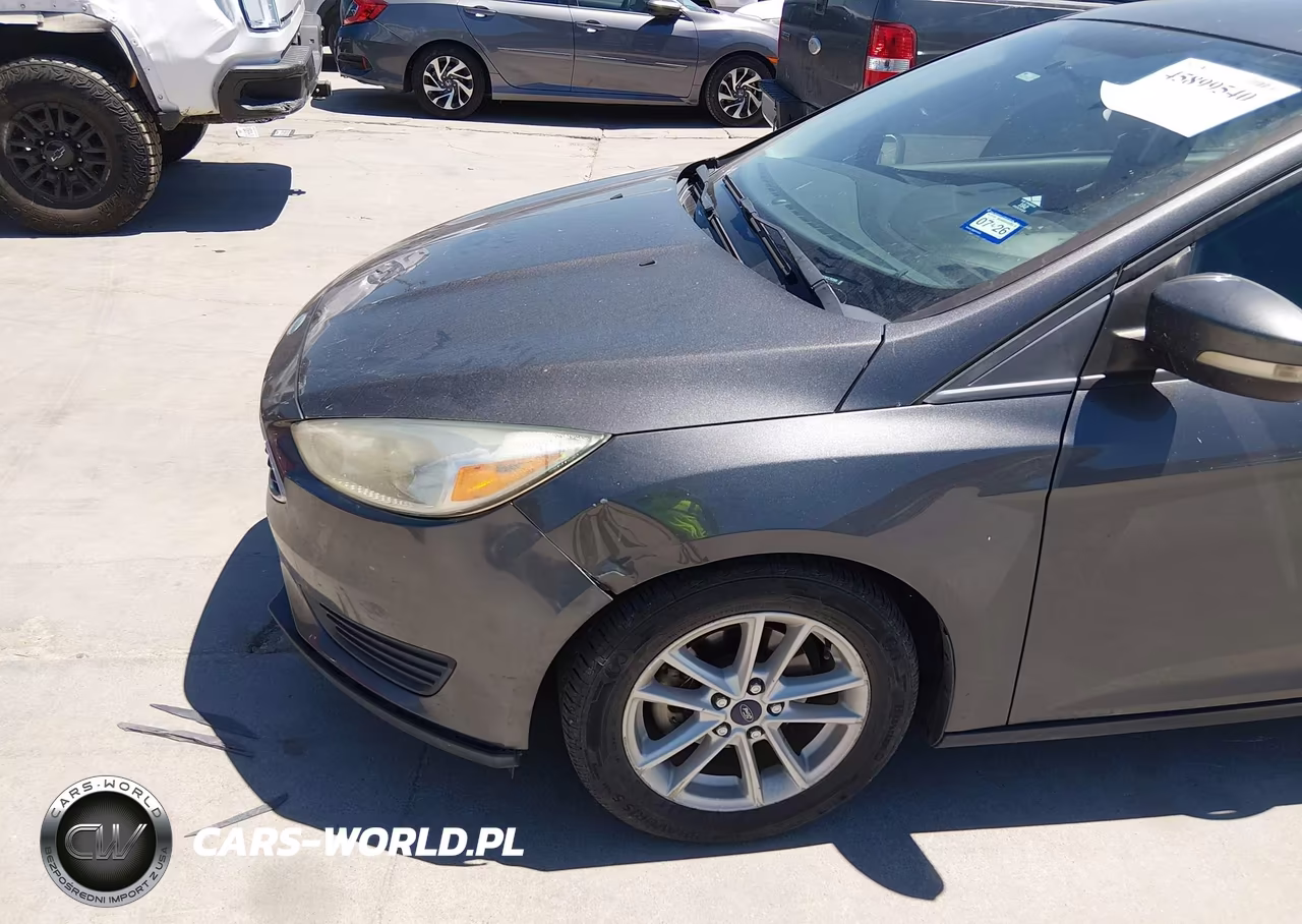 2015 Ford Focus Se VIN:1FADP3F28FL293568 - 6