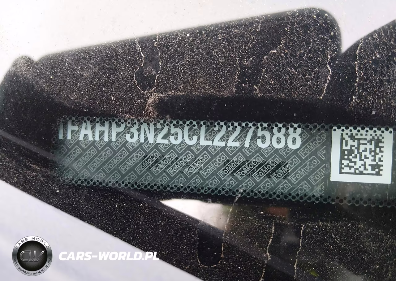 2012 Ford Focus Titanium VIN:1FAHP3N25CL227588 - 9
