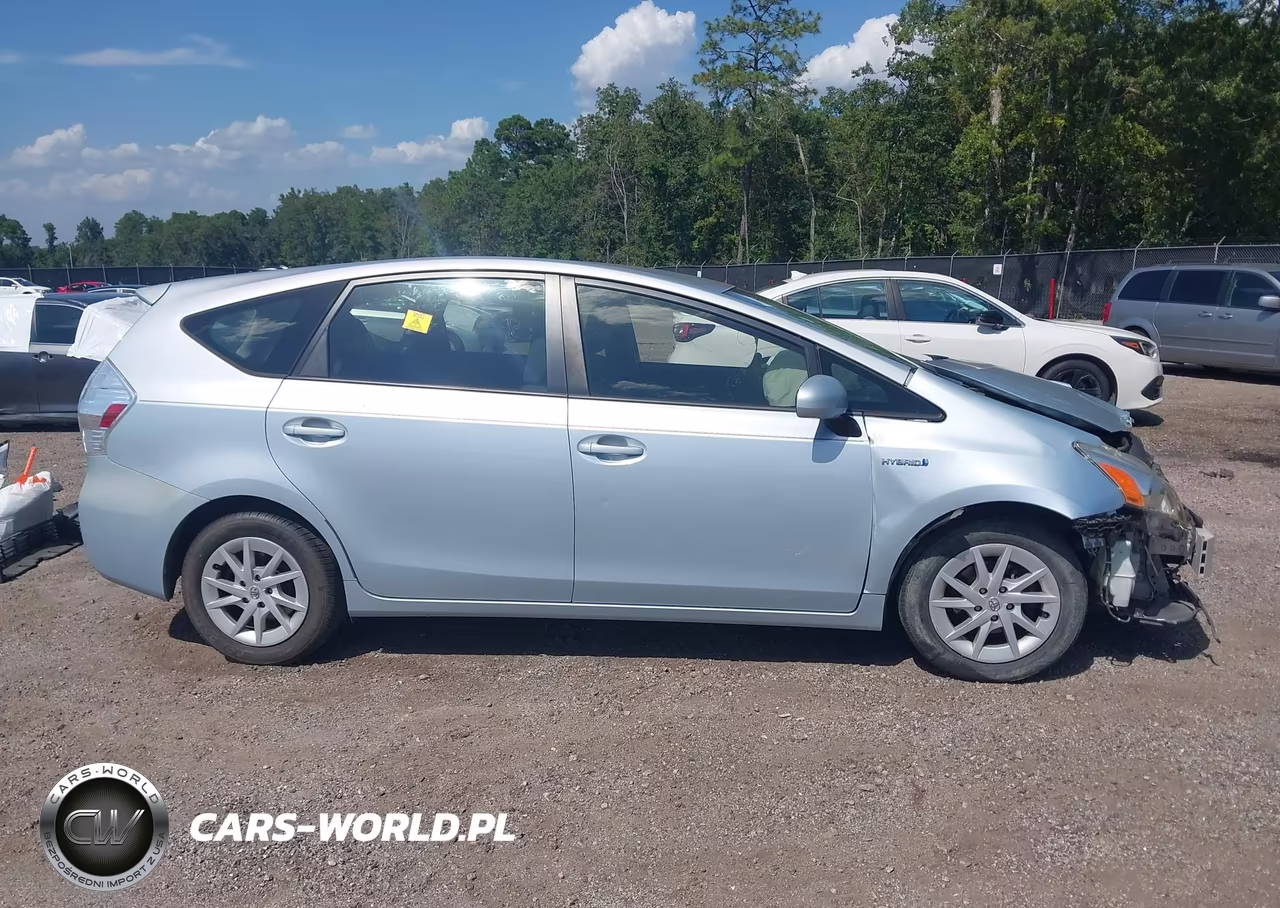 2012 Toyota Prius V Three VIN:JTDZN3EU9C3152710 - 14