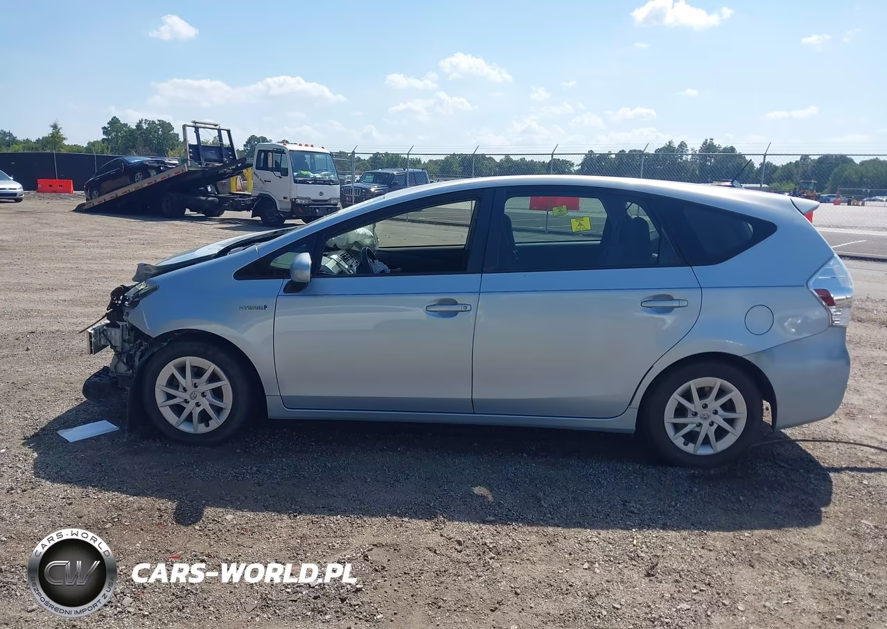 2012 Toyota Prius V Three VIN:JTDZN3EU9C3152710 - 15