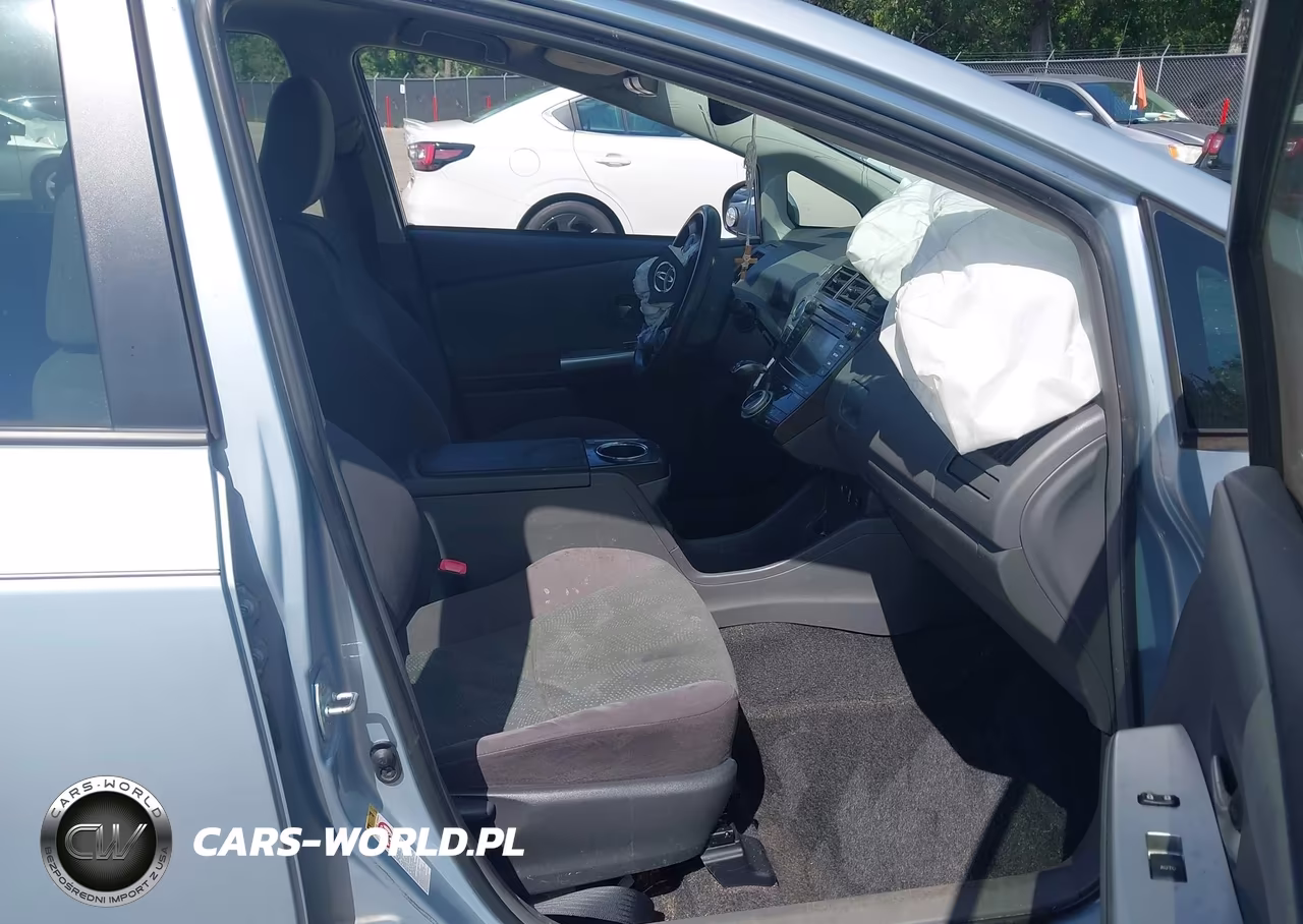 2012 Toyota Prius V Three VIN:JTDZN3EU9C3152710 - 5
