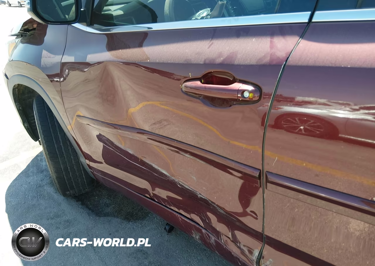2018 Toyota Highlander Le VIN:5TDZARFH9JS035334 - 18
