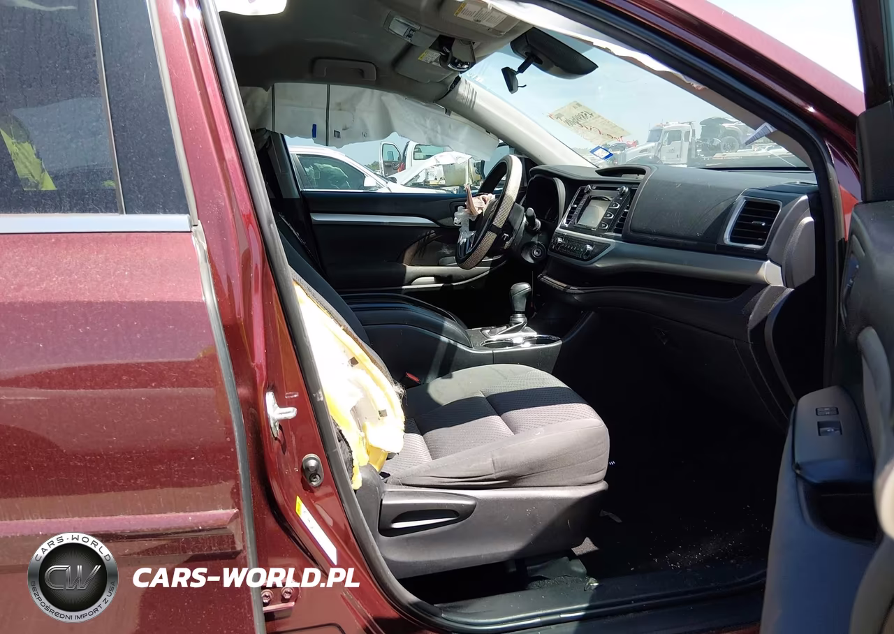 2018 Toyota Highlander Le VIN:5TDZARFH9JS035334 - 5