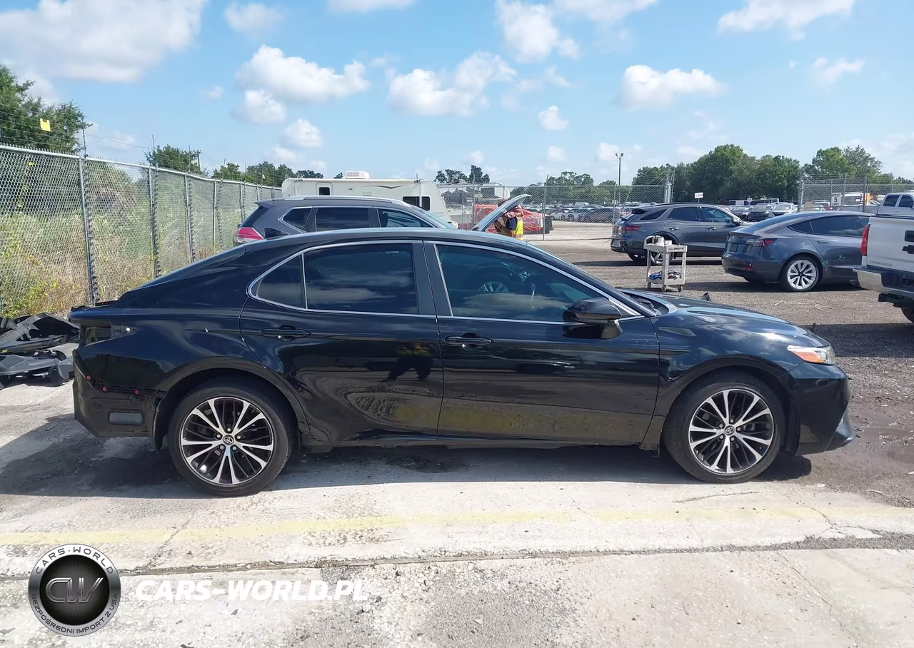 2019 Toyota Camry Se VIN:4T1B11HK4KU175294 - 14