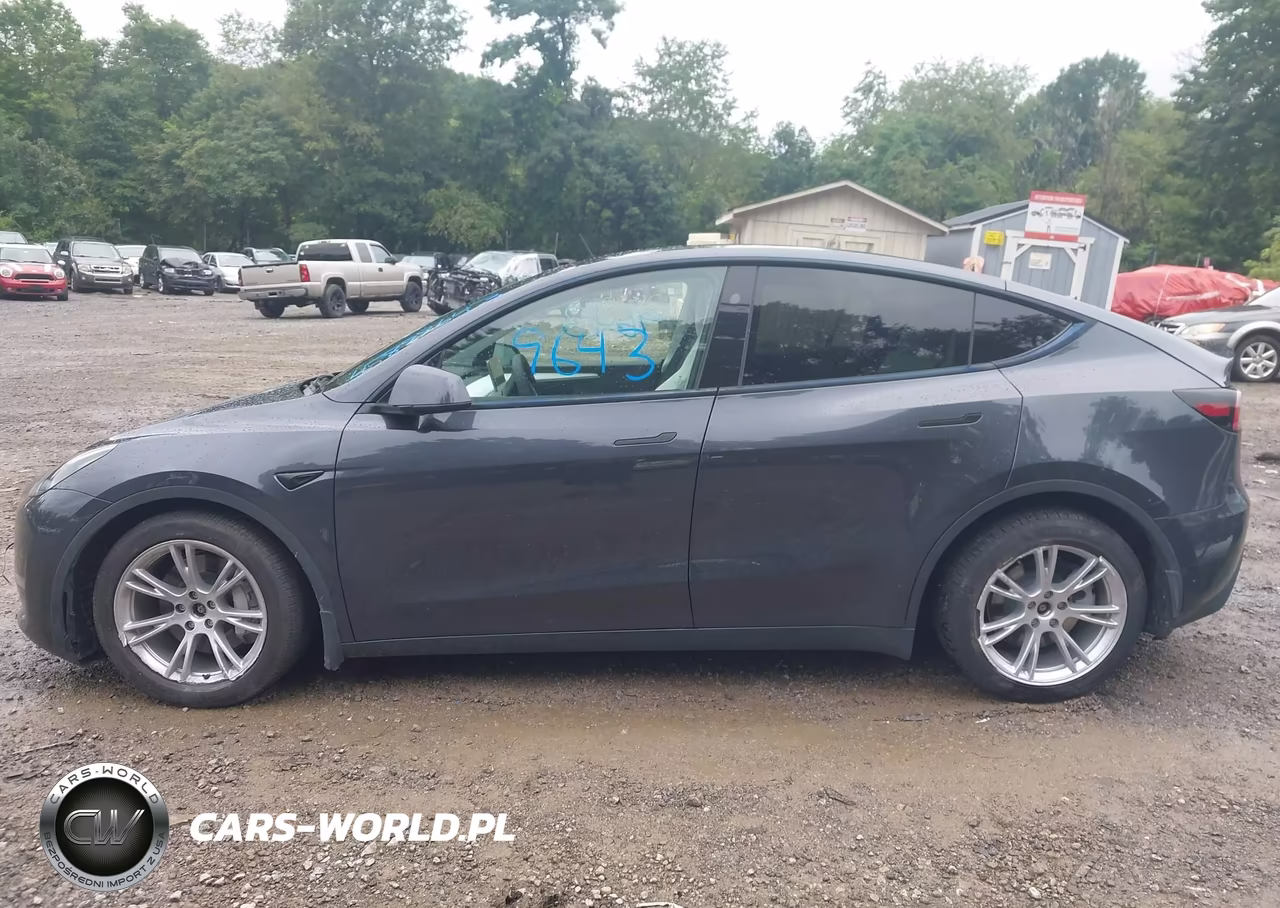 2024 Tesla Model Y Long Range Dual Motor All-Wheel Drive VIN:7SAYGDEE5RA234515 - 12