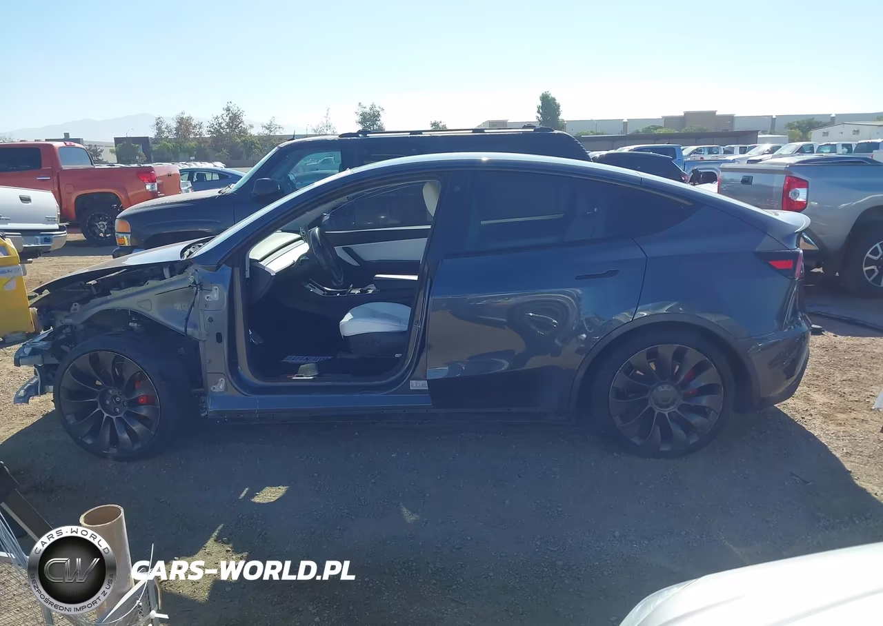 2021 Tesla Model Y Performance Dual Motor All-Wheel Drive VIN:5YJYGDEF7MF092007 - 15