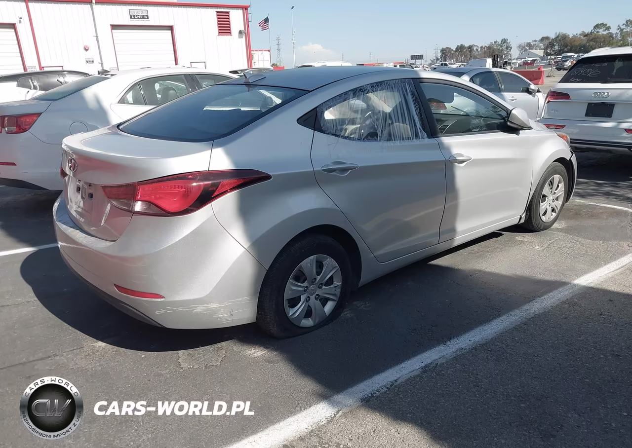 2016 Hyundai Elantra Se VIN:5NPDH4AE1GH674960 - 4