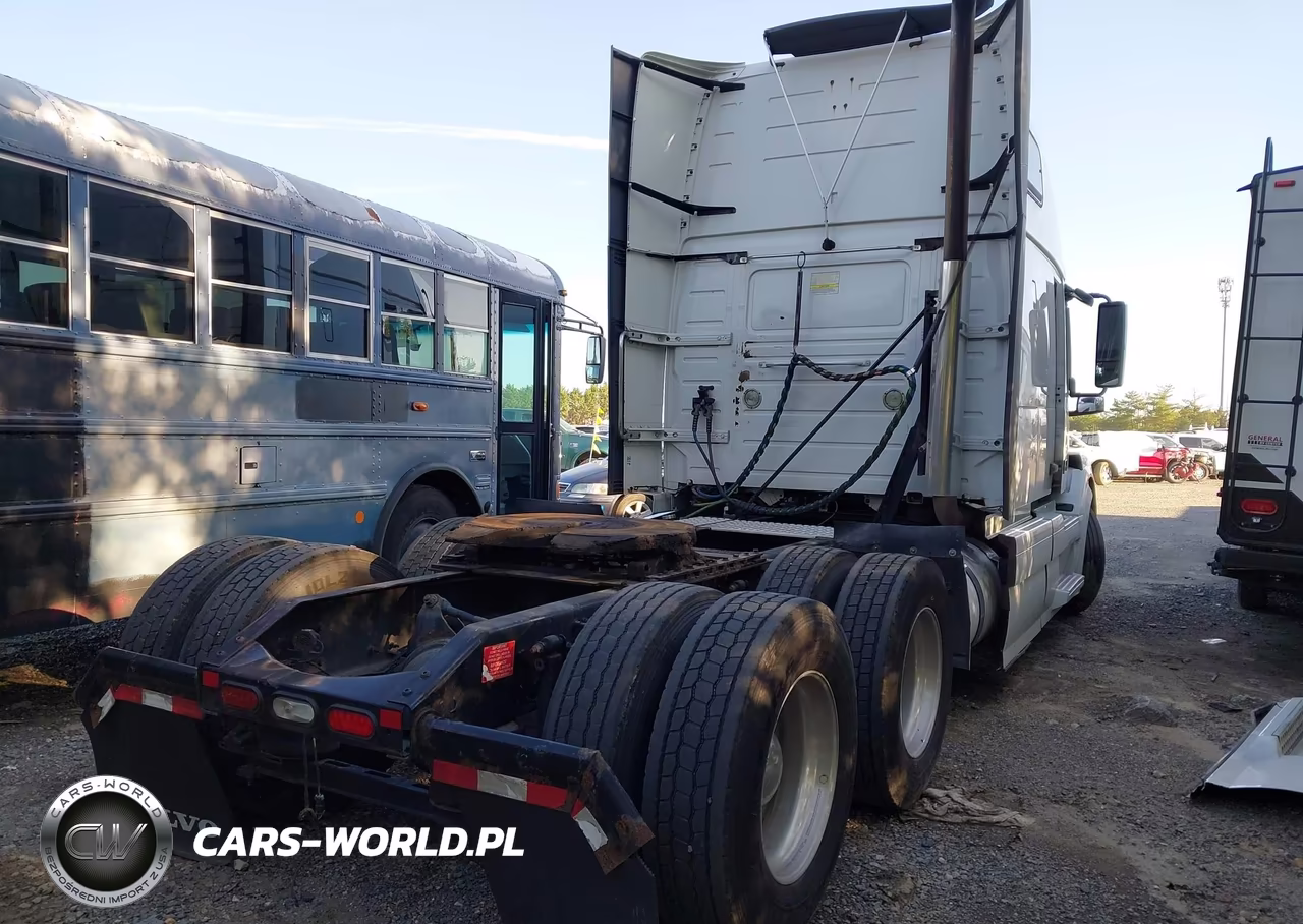 2015 Volvo Vn Vnl VIN:4V4NC9EH3FN908880 - 4