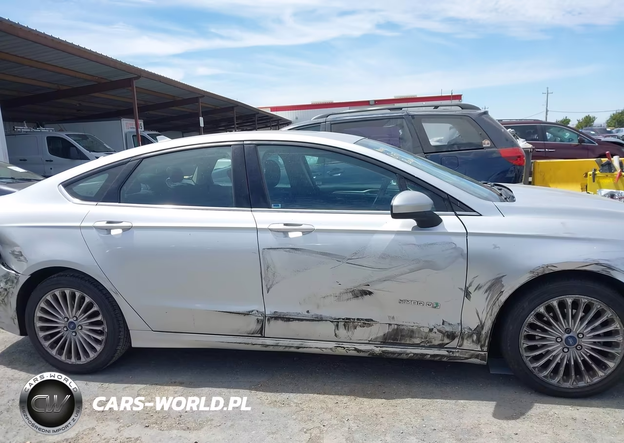 2019 Ford Fusion Hybrid Se VIN:3FA6P0LUXKR120725 - 13
