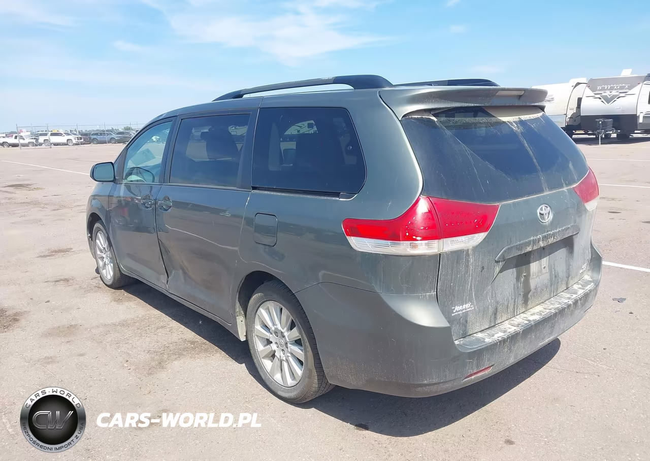 2013 Toyota Sienna Le 7 Passenger VIN:5TDJK3DC2DS054732 - 3