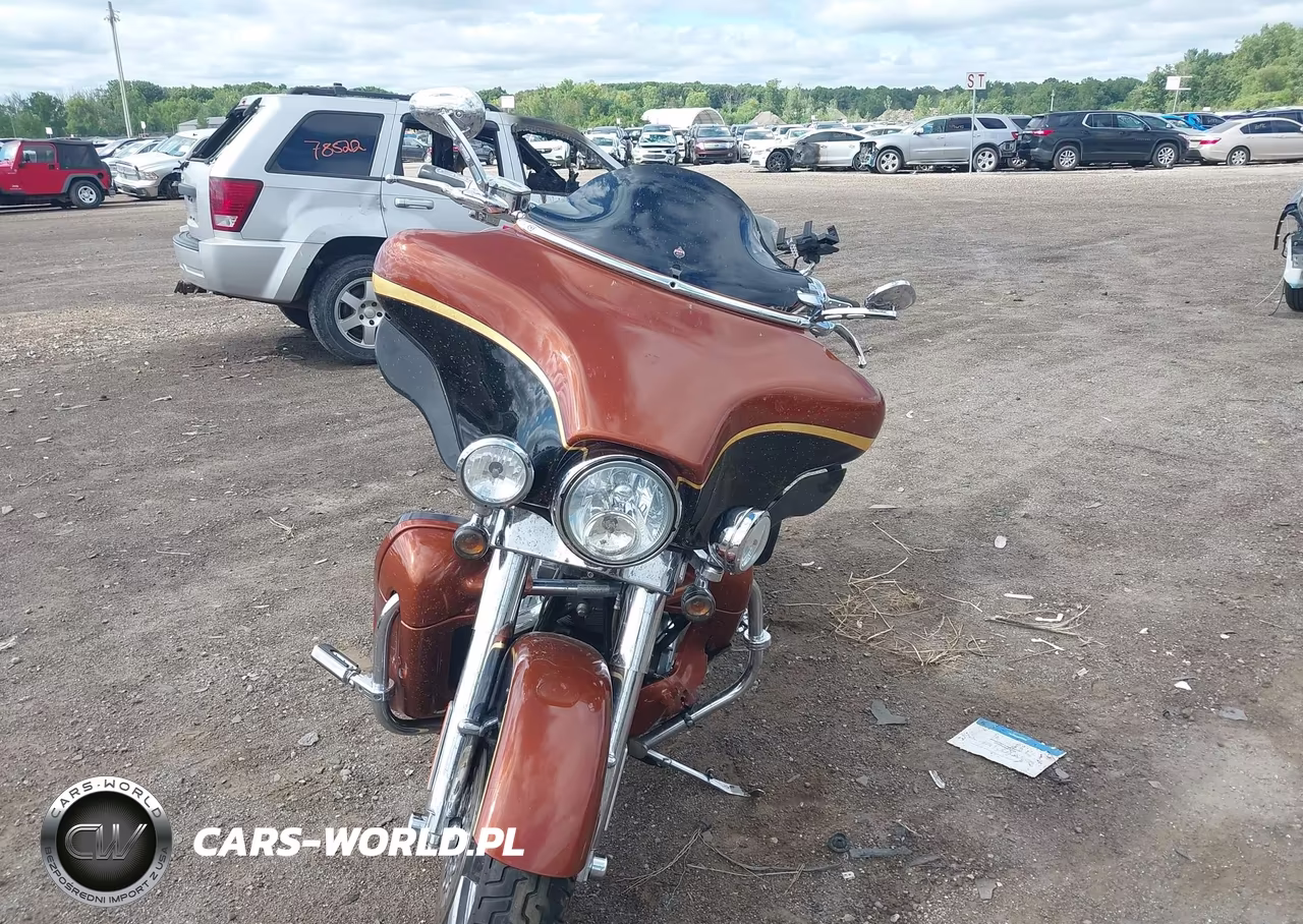 2008 Harley-Davidson Flhtcuse3 105Th Anniversary Edition VIN:1HD1PR8498Y958111 - 5
