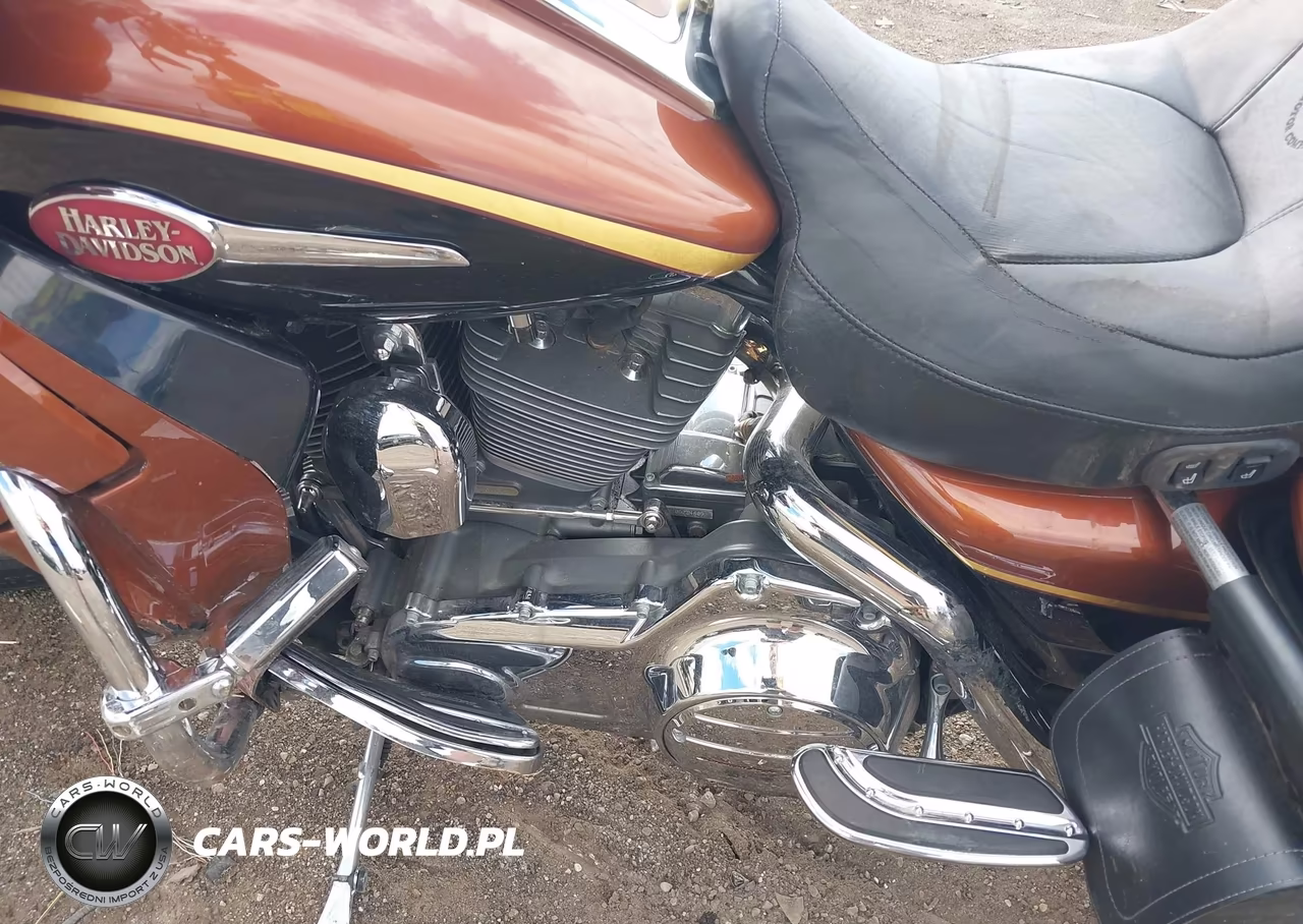 2008 Harley-Davidson Flhtcuse3 105Th Anniversary Edition VIN:1HD1PR8498Y958111 - 9
