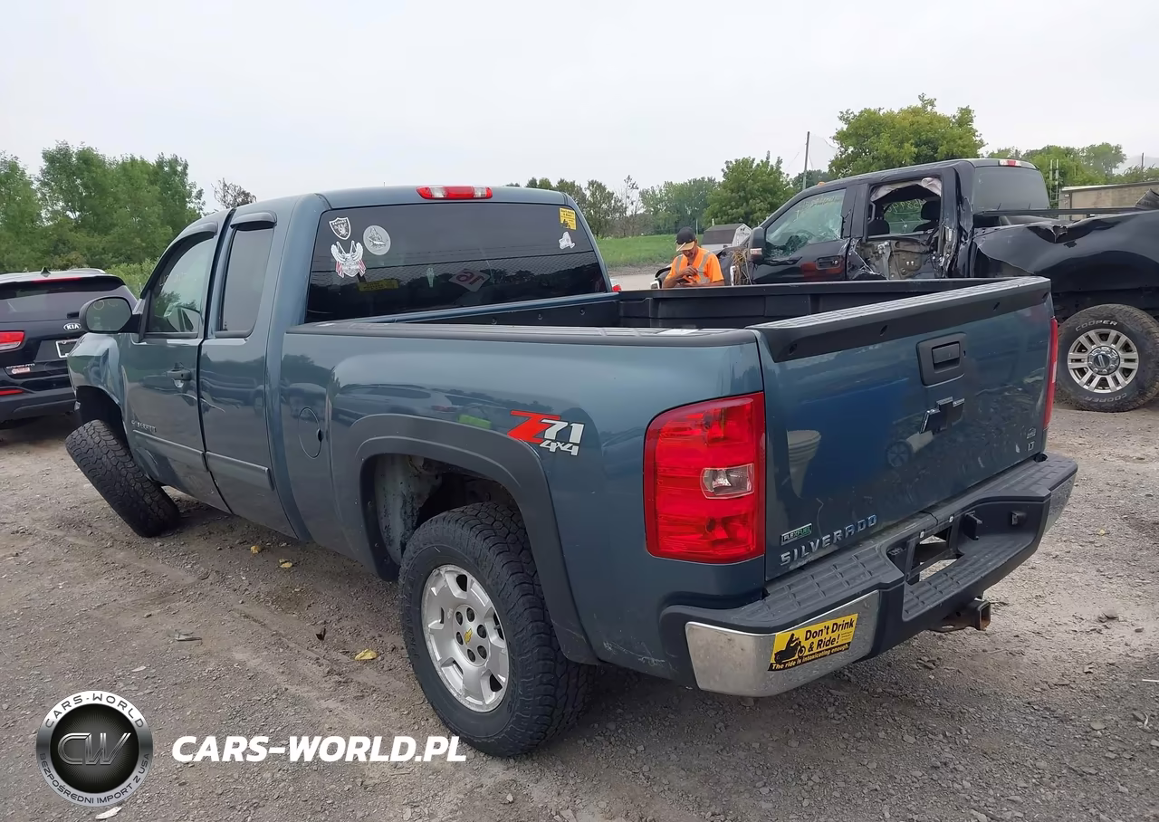 2011 Chevrolet Silverado 1500 Lt VIN:1GCRKSE38BZ386438 - 3