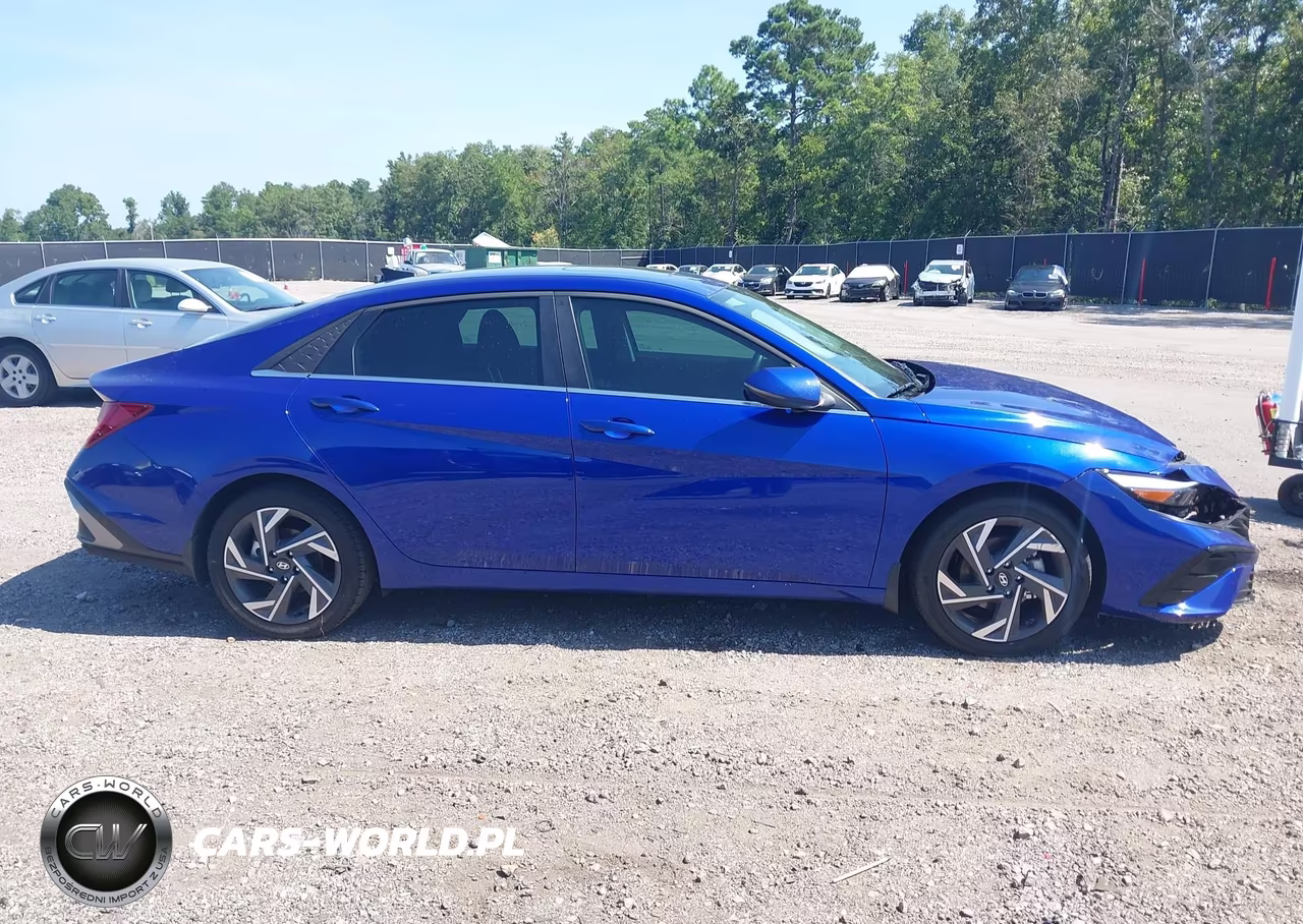 2025 Hyundai Elantra Limited VIN:KMHLP4DGXSU003051 - 13