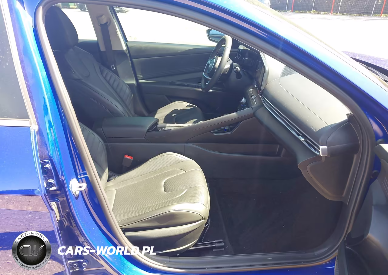 2025 Hyundai Elantra Limited VIN:KMHLP4DGXSU003051 - 5