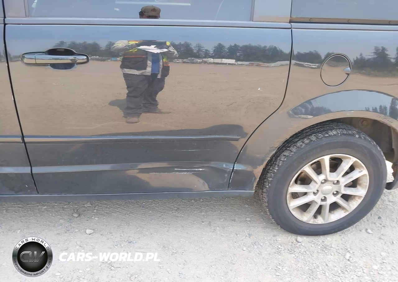 2011 Dodge Grand Caravan R-T VIN:2D4RN7DG3BR743384 - 6