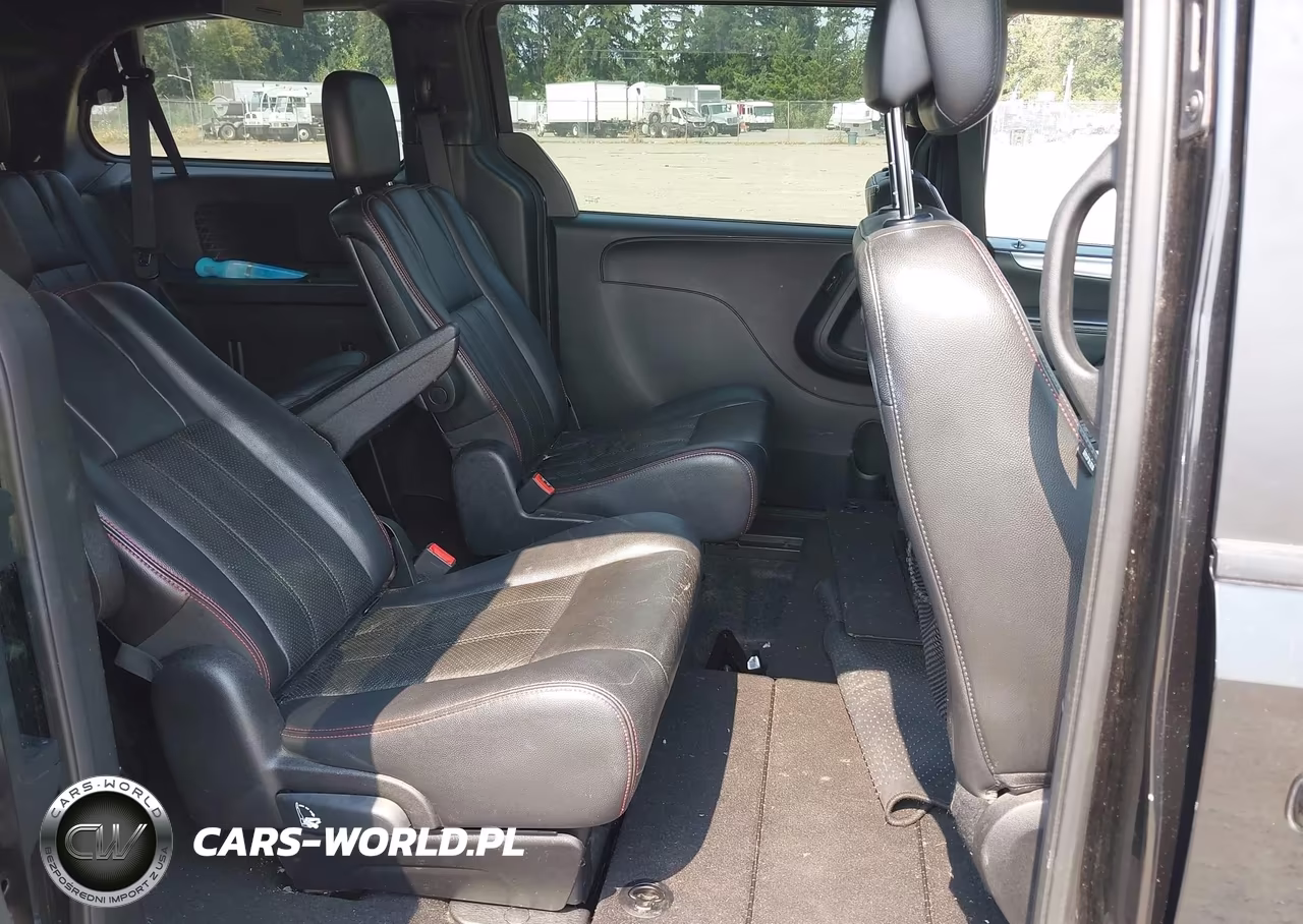 2011 Dodge Grand Caravan R-T VIN:2D4RN7DG3BR743384 - 8