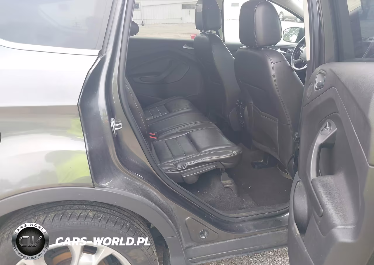 2016 Ford Escape Titanium VIN:1FMCU9J99GUA64765 - 8
