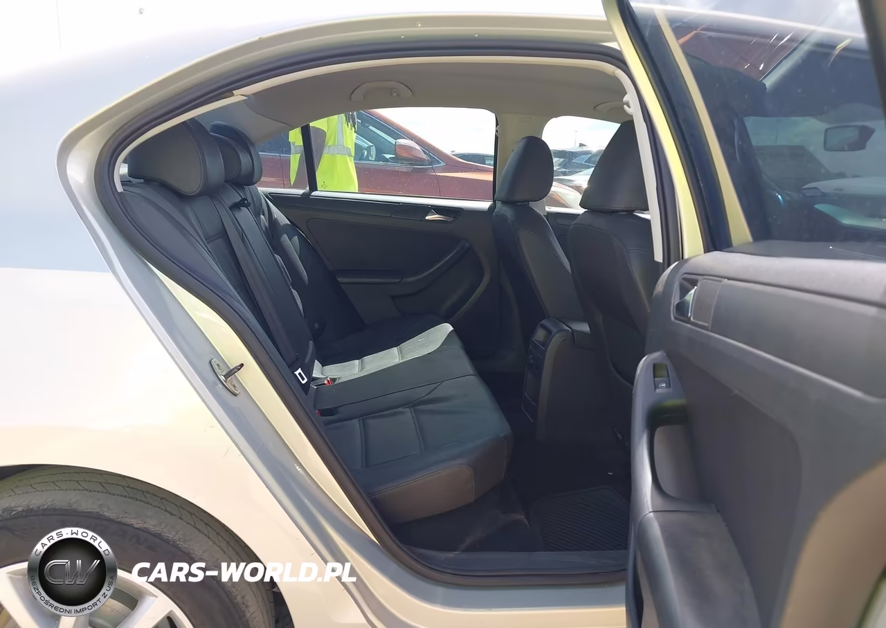 2011 Volkswagen Jetta 2.5L Se VIN:3VWDX7AJ7BM313413 - 8