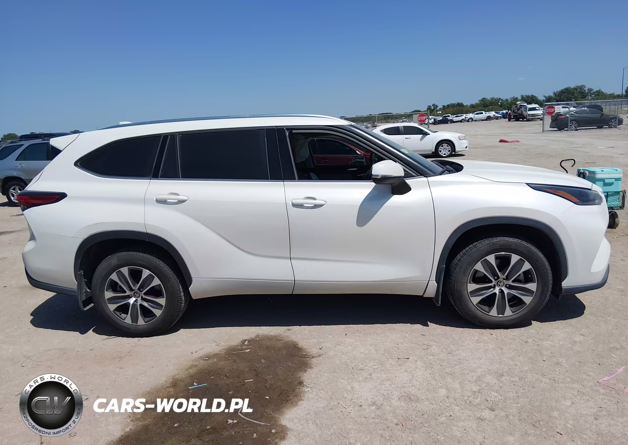 2021 Toyota Highlander Xle VIN:5TDGZRBH3MS060434 - 13