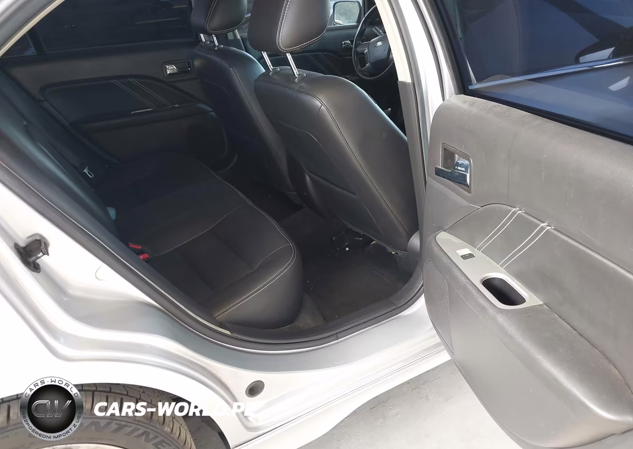 2011 Ford Fusion Sport VIN:3FAHP0KC4BR267284 - 8