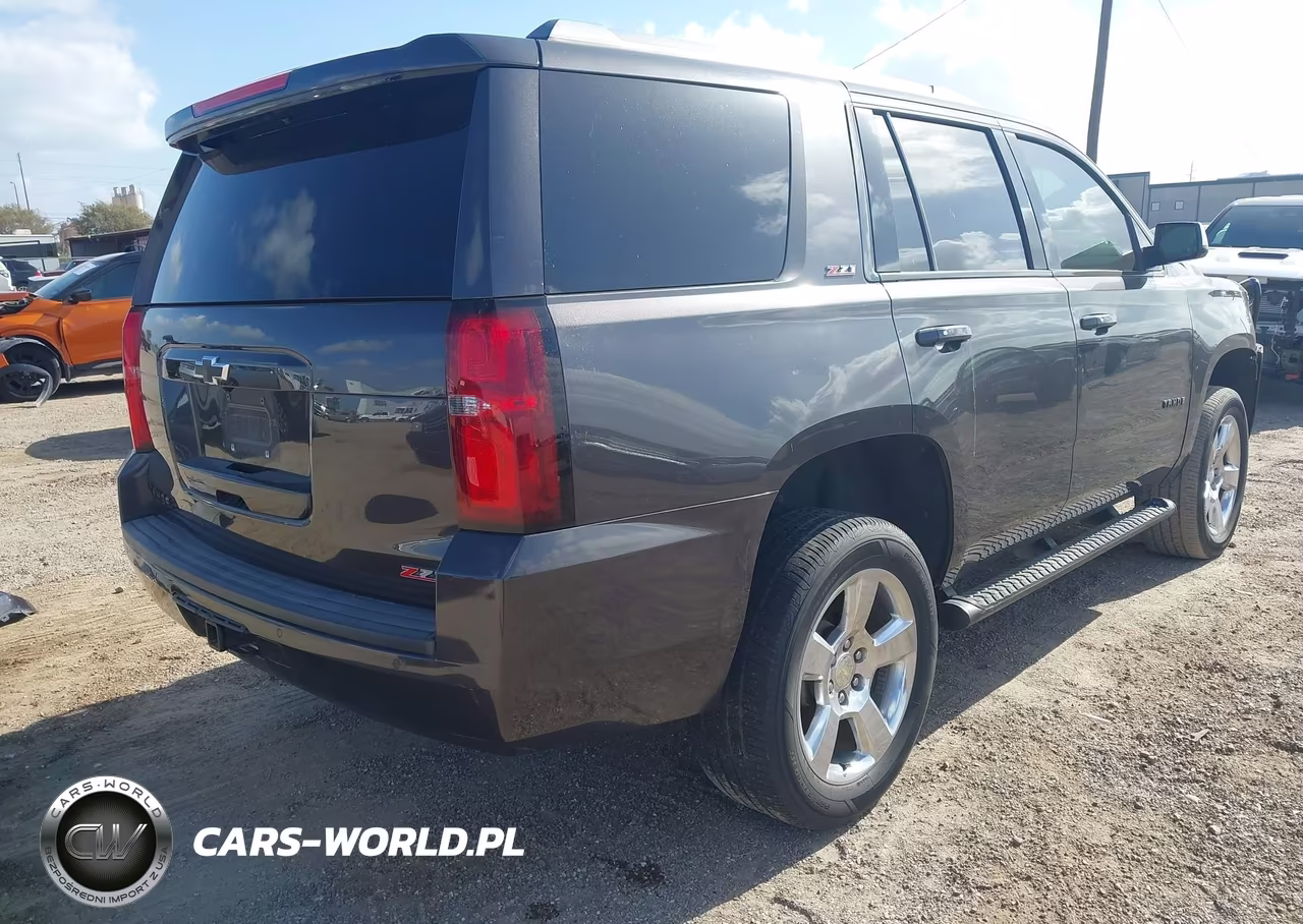 2018 Chevrolet Tahoe Lt VIN:1GNSKBKC2JR149262 - 4