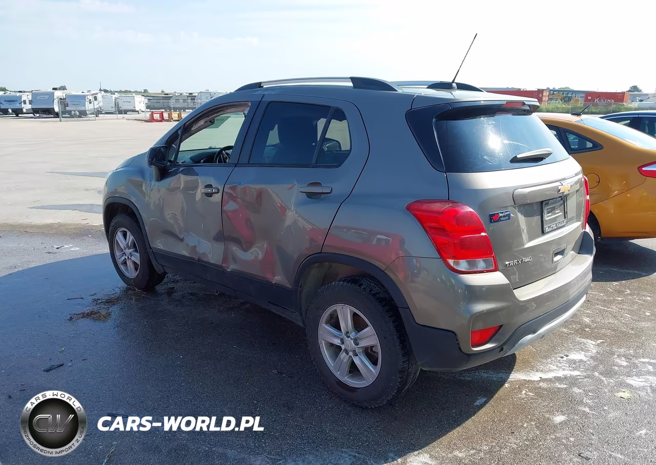 2022 Chevrolet Trax Awd Lt VIN:KL7CJPSM2NB567693 - 3