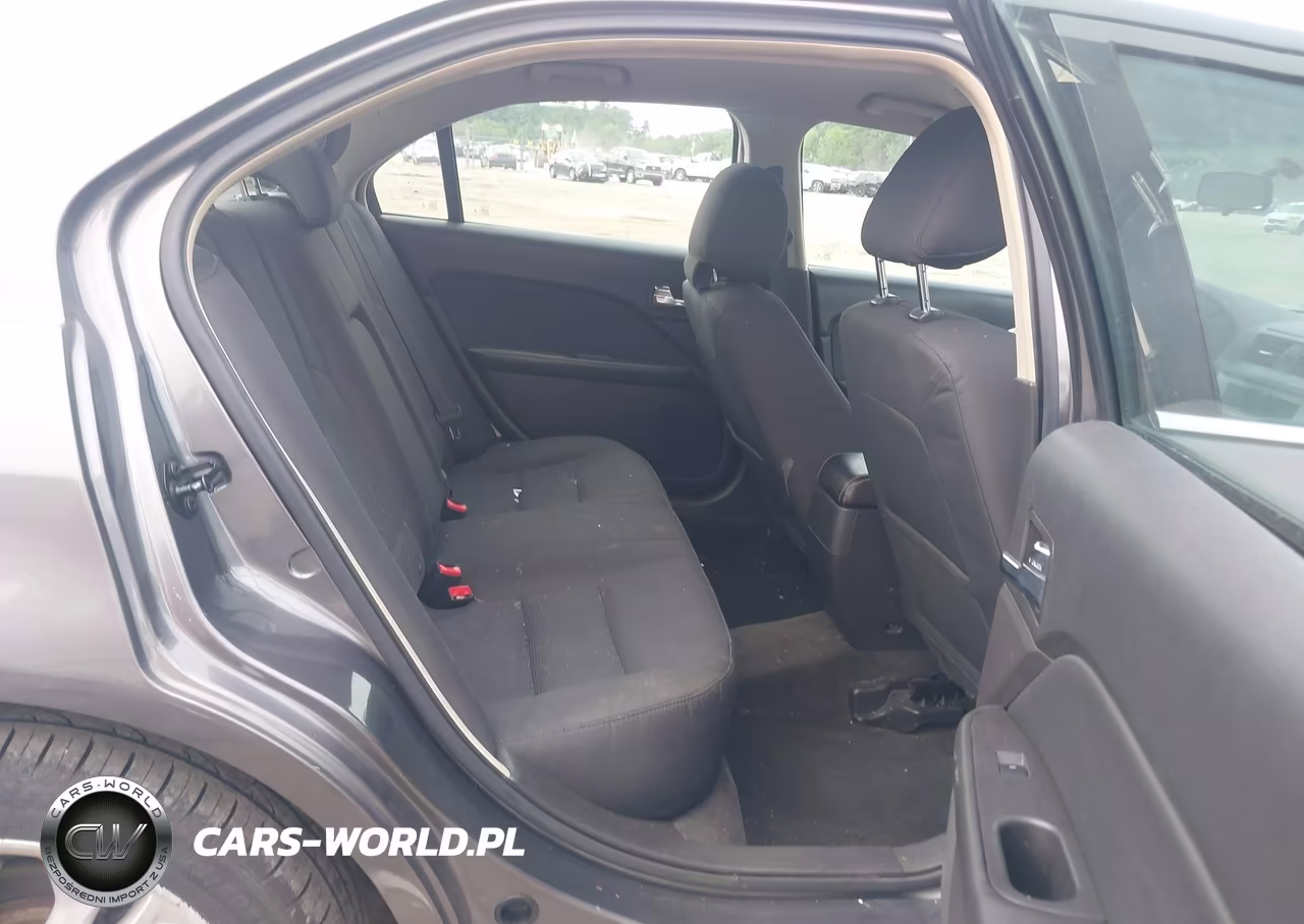 2012 Ford Fusion Se VIN:3FAHP0HA0CR241983 - 8