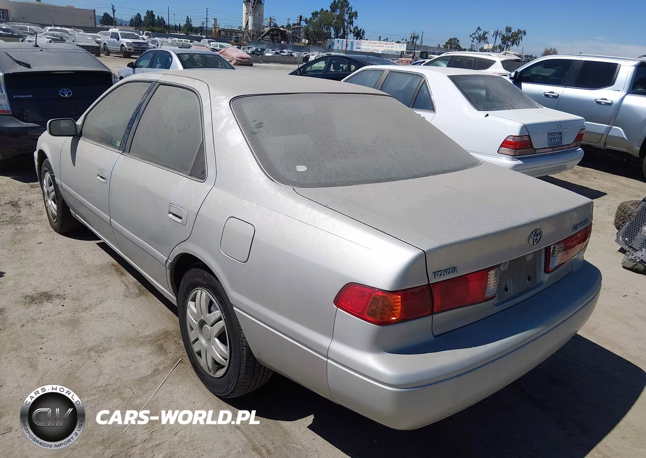 2001 Toyota Camry Ce VIN:4T1BG22K11U083510 - 3