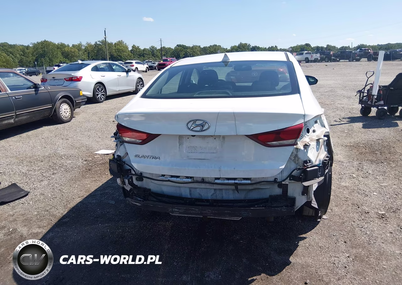 2018 Hyundai Elantra Sel VIN:5NPD84LF3JH246045 - 17