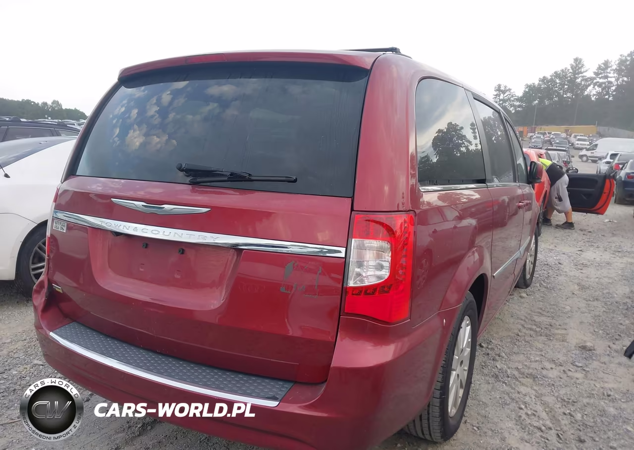 2014 Chrysler Town & Country Touring VIN:2C4RC1BG7ER124844 - 4