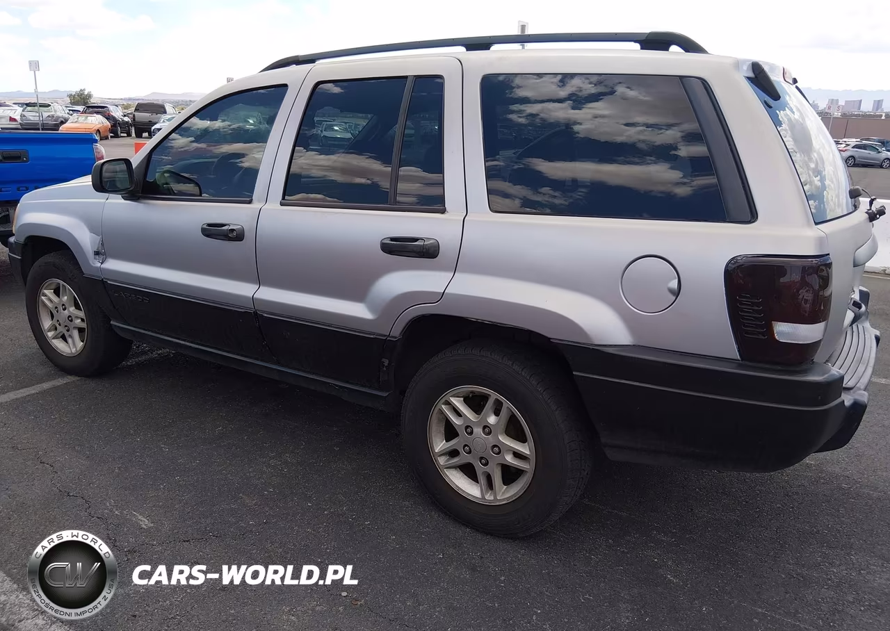2004 Jeep Grand Cherokee Laredo VIN:1J4GX48S04C401893 - 3