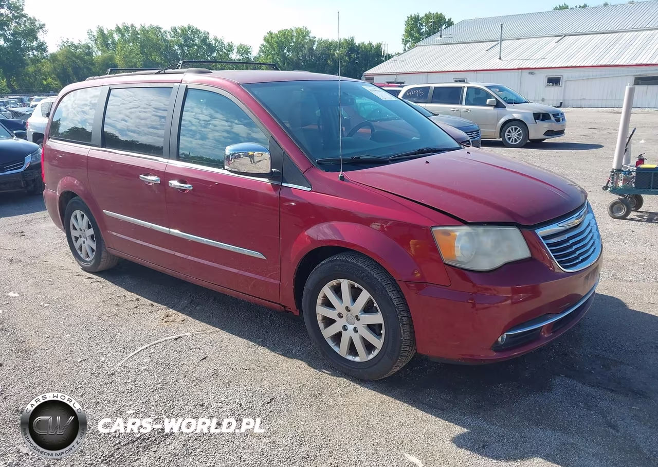 2012 Chrysler Town & Country Touring-L – zdjęcie 1 z 16
