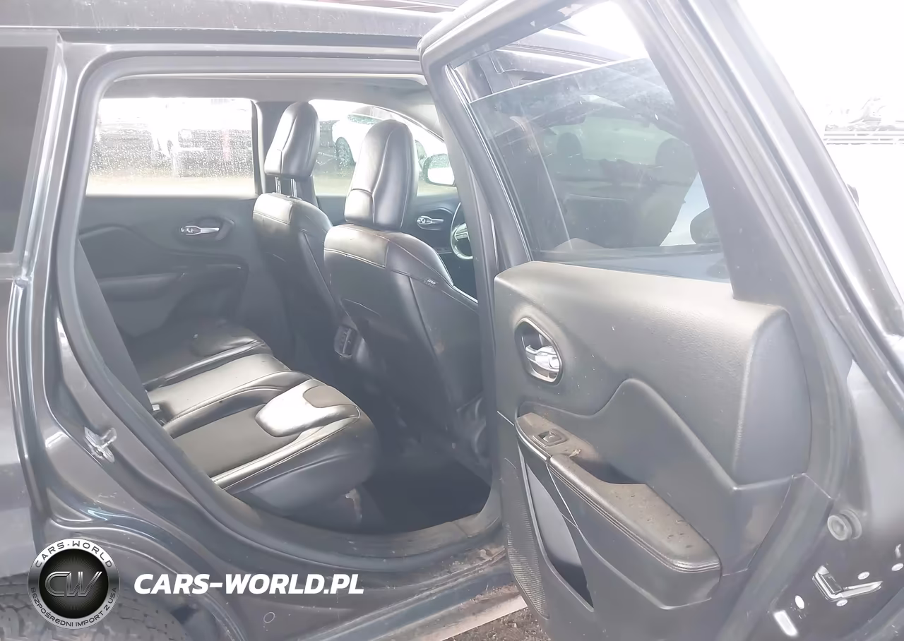 2015 Jeep Cherokee Trailhawk VIN:1C4PJMBS3FW757174 - 8
