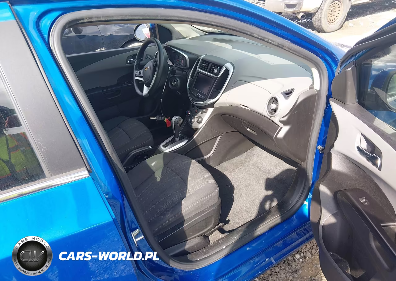 2020 Chevrolet Sonic Fwd Lt VIN:1G1JD5SB5L4141205 - 5