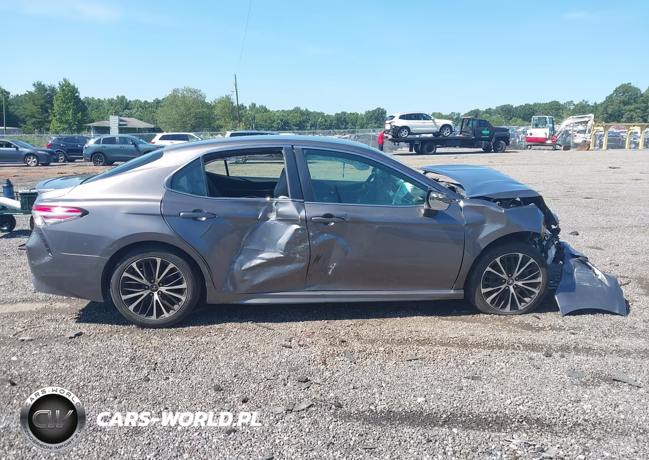 2018 Toyota Camry Se VIN:4T1B11HK2JU132507 - 14