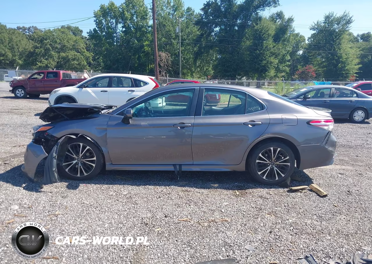 2018 Toyota Camry Se VIN:4T1B11HK2JU132507 - 15