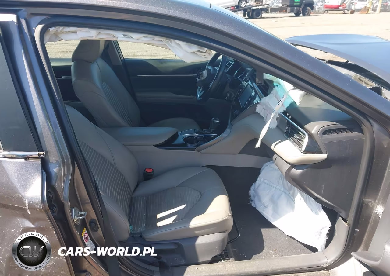 2018 Toyota Camry Se VIN:4T1B11HK2JU132507 - 5
