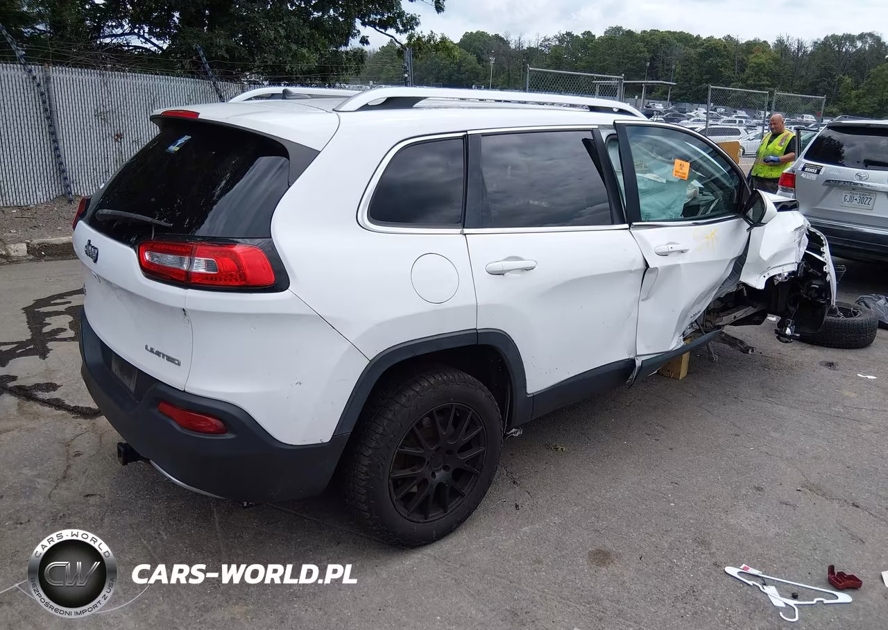 2015 Jeep Cherokee Limited VIN:1C4PJMDB6FW610022 - 4