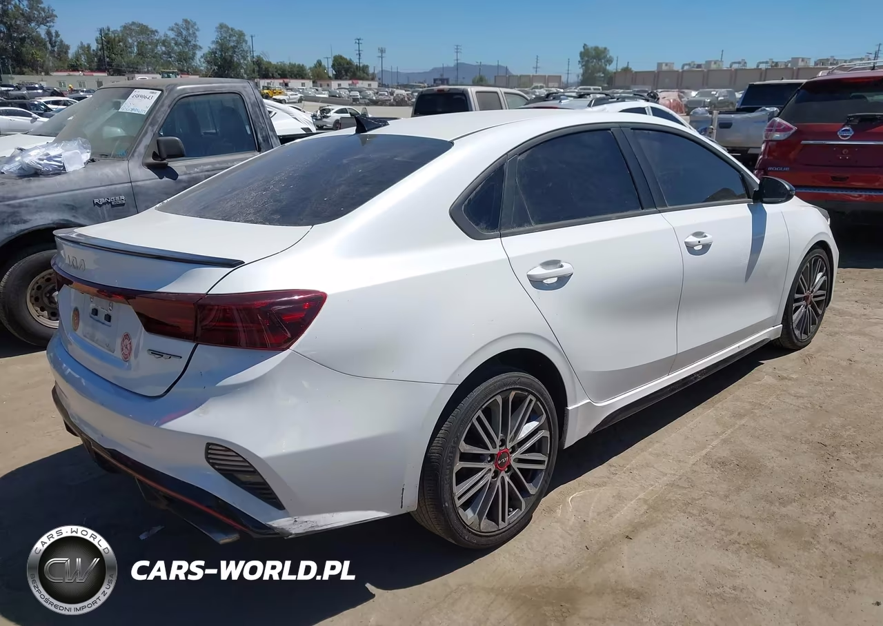 2022 Kia Forte Gt VIN:3KPF44AC0NE477587 - 4