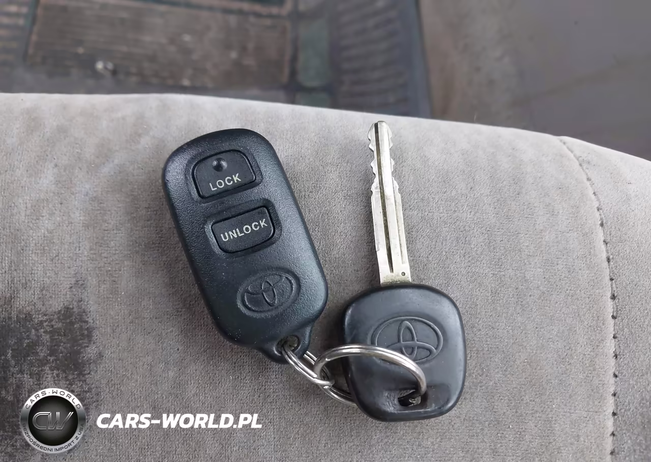 2007 Toyota Corolla Le VIN:2T1BR30E17C850439 - 11