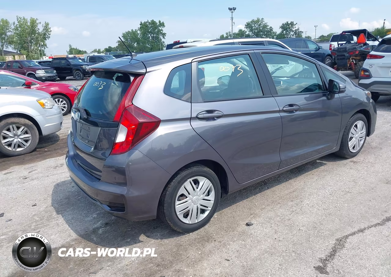 2019 Honda Fit Lx VIN:3HGGK5H44KM726782 - 4
