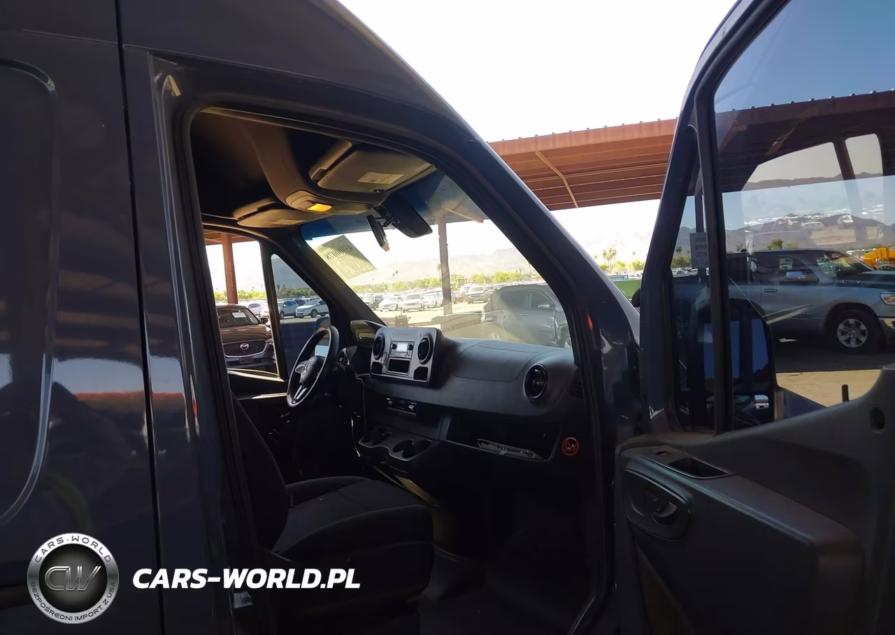 2019 Mercedes-Benz Sprinter 2500 Standard Roof V6 VIN:WD4PF0CD7KP066606 - 5