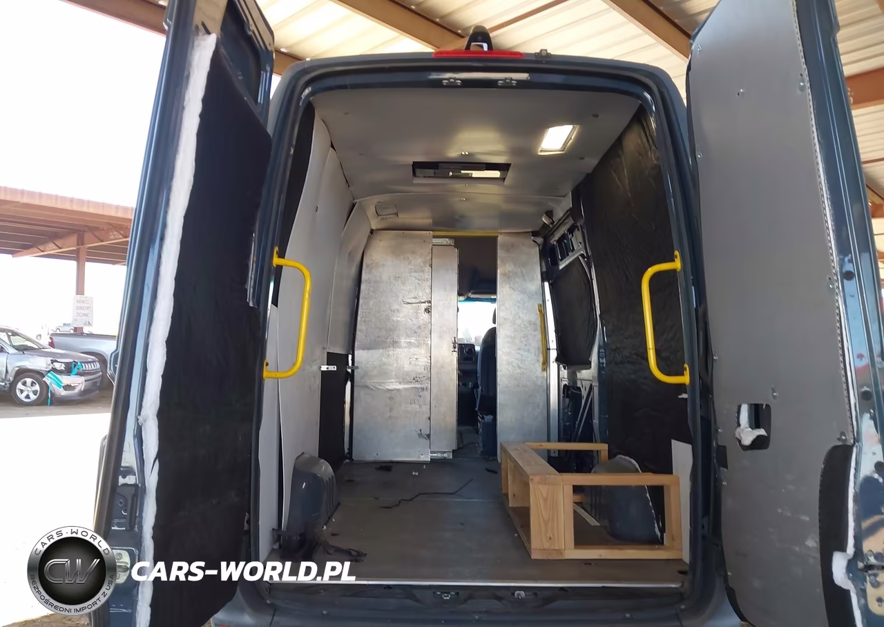 2019 Mercedes-Benz Sprinter 2500 Standard Roof V6 VIN:WD4PF0CD7KP066606 - 8