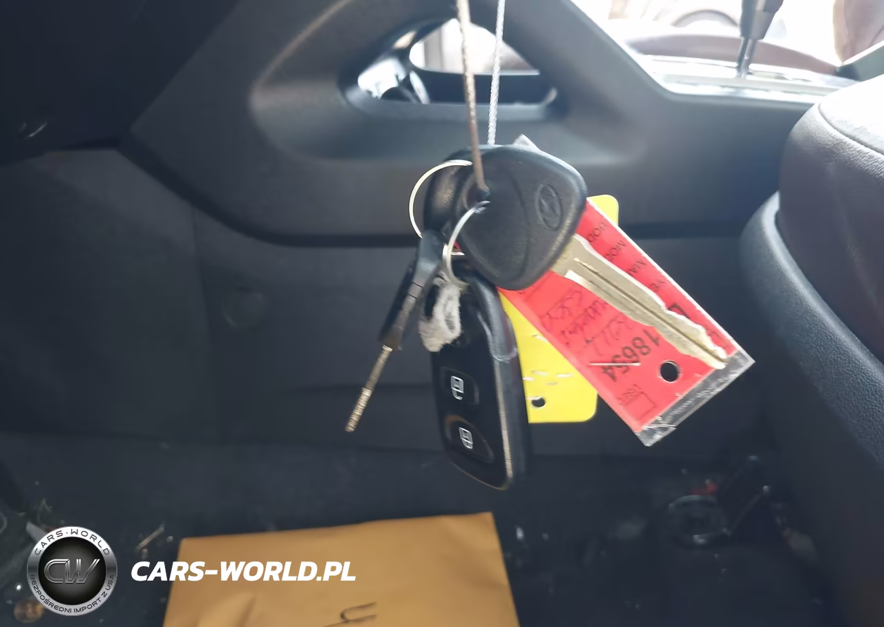 2011 Hyundai Tucson Limited VIN:KM8JU3AC2BU194203 - 11