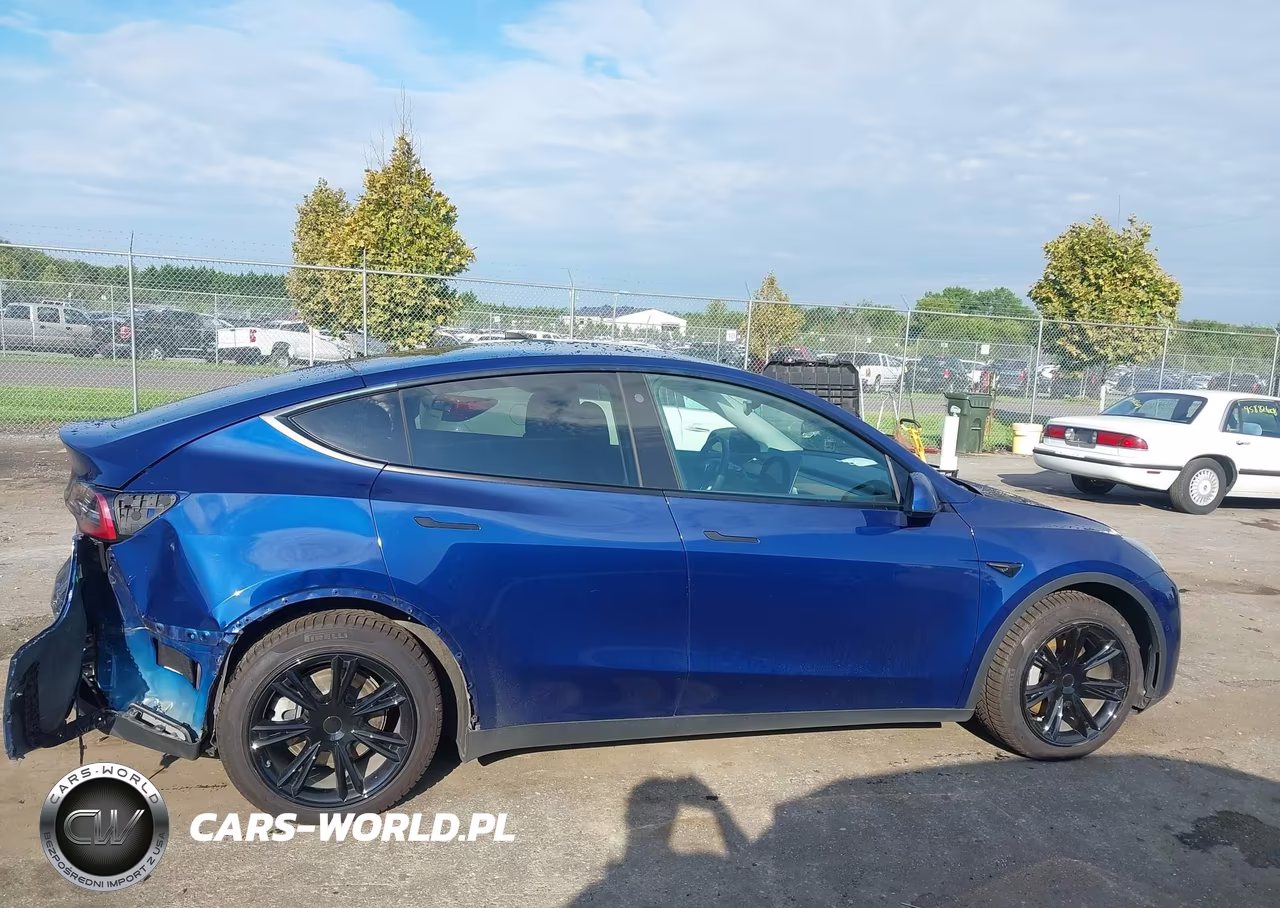 2021 Tesla Model Y Long Range Dual Motor All-Wheel Drive VIN:5YJYGDEE1MF099641 - 13